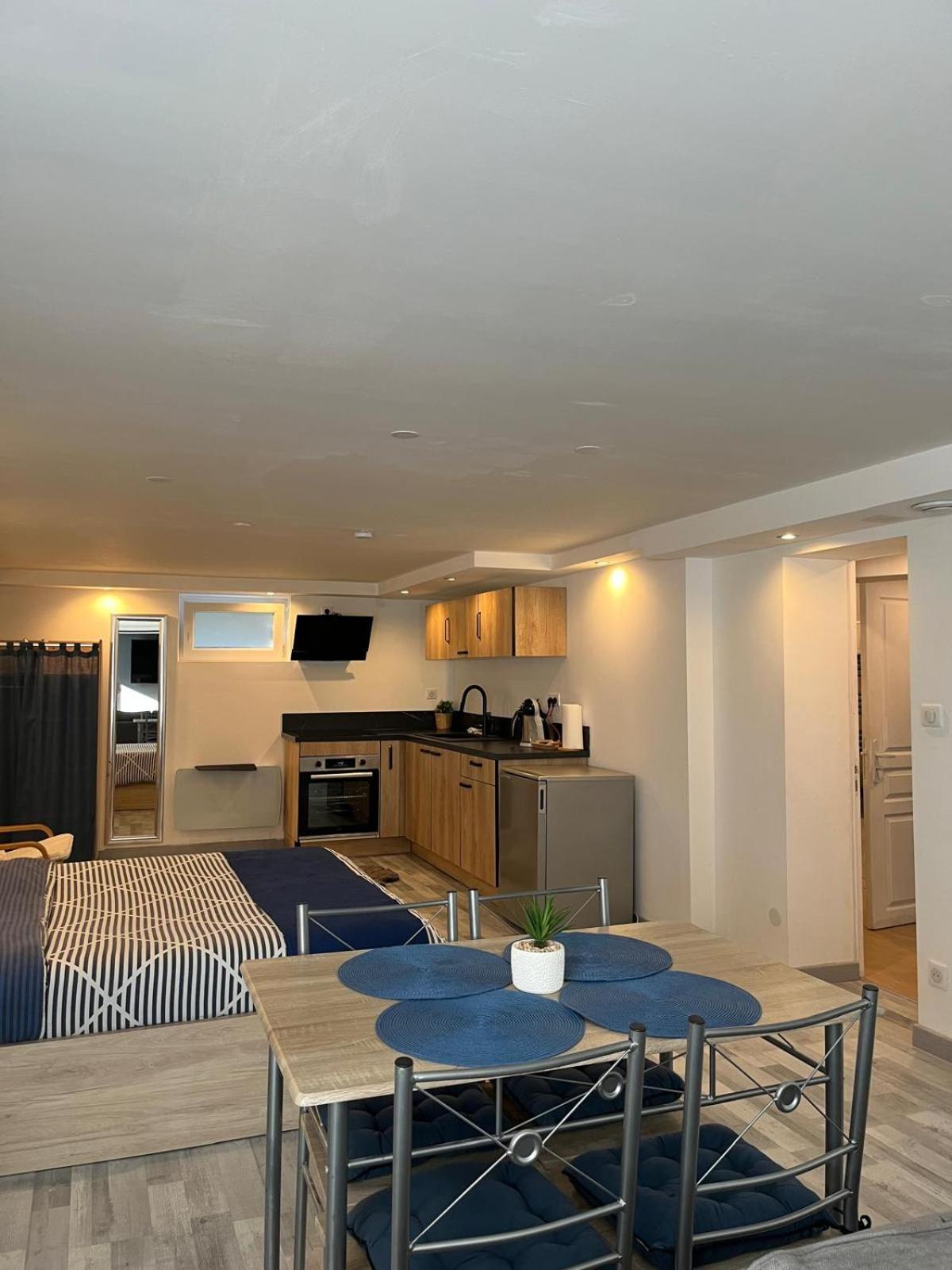 Tres Bel Appartement Type Loft De 40 M2 Dans Maison Avec Parking Privatif لانْجولشاه المظهر الخارجي الصورة